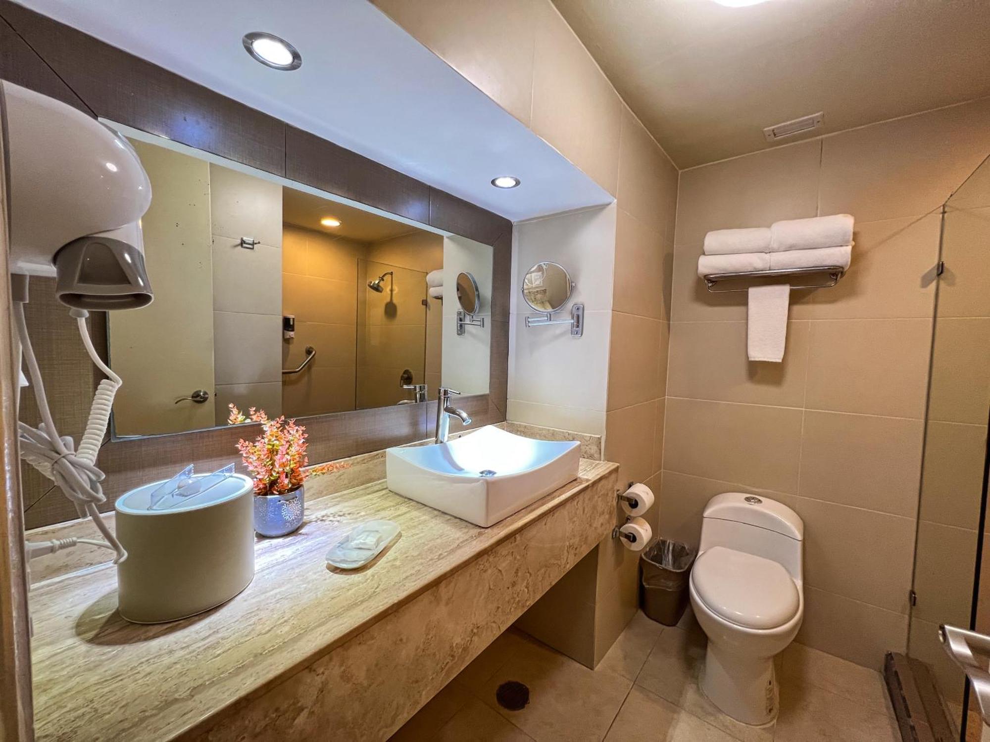 Standard King Room